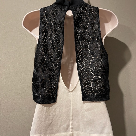 A.L.C. Lace Overlay Top 4 - Picture 9 of 11